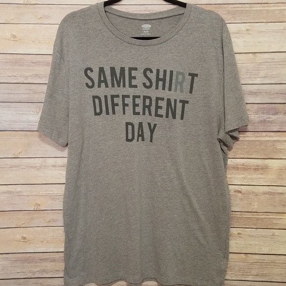 Old Navy Tops - 🌹EUC Old Navy Graphic Grey Short sleeved tee XL
